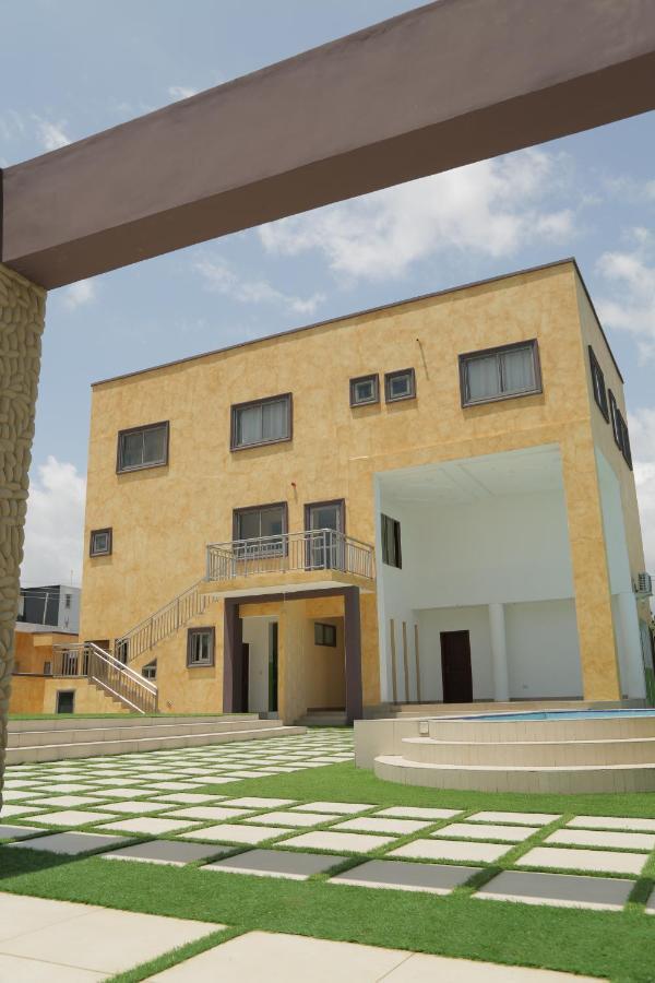 Cocktail And Dreams Hotel أكرا المظهر الخارجي الصورة